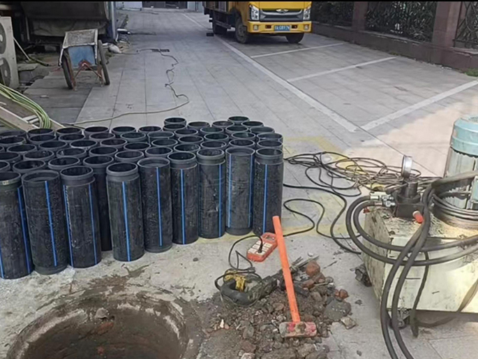 迎江PE置换管厂家 DN315置换管 非开挖管短管置换